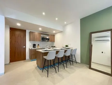 Urban Towers Playa Del Carmen Apartment