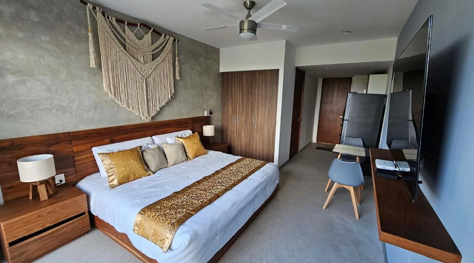 Urban Towers Playa Del Carmen Apartment Mexico